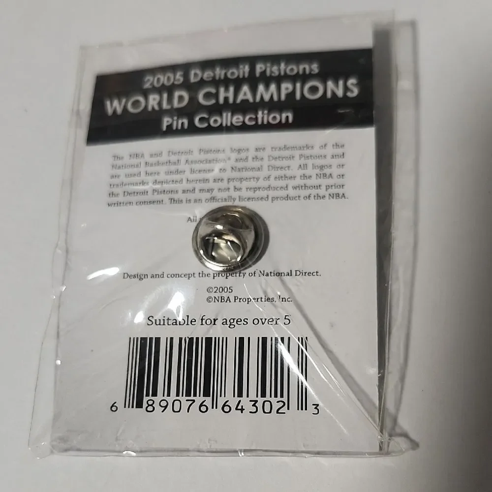 Detroit Pistons World Champions Pin